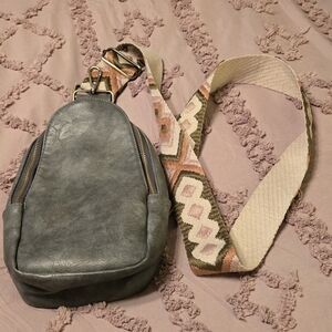 Stylish Gray Crossbody Bag with Patterned Strap